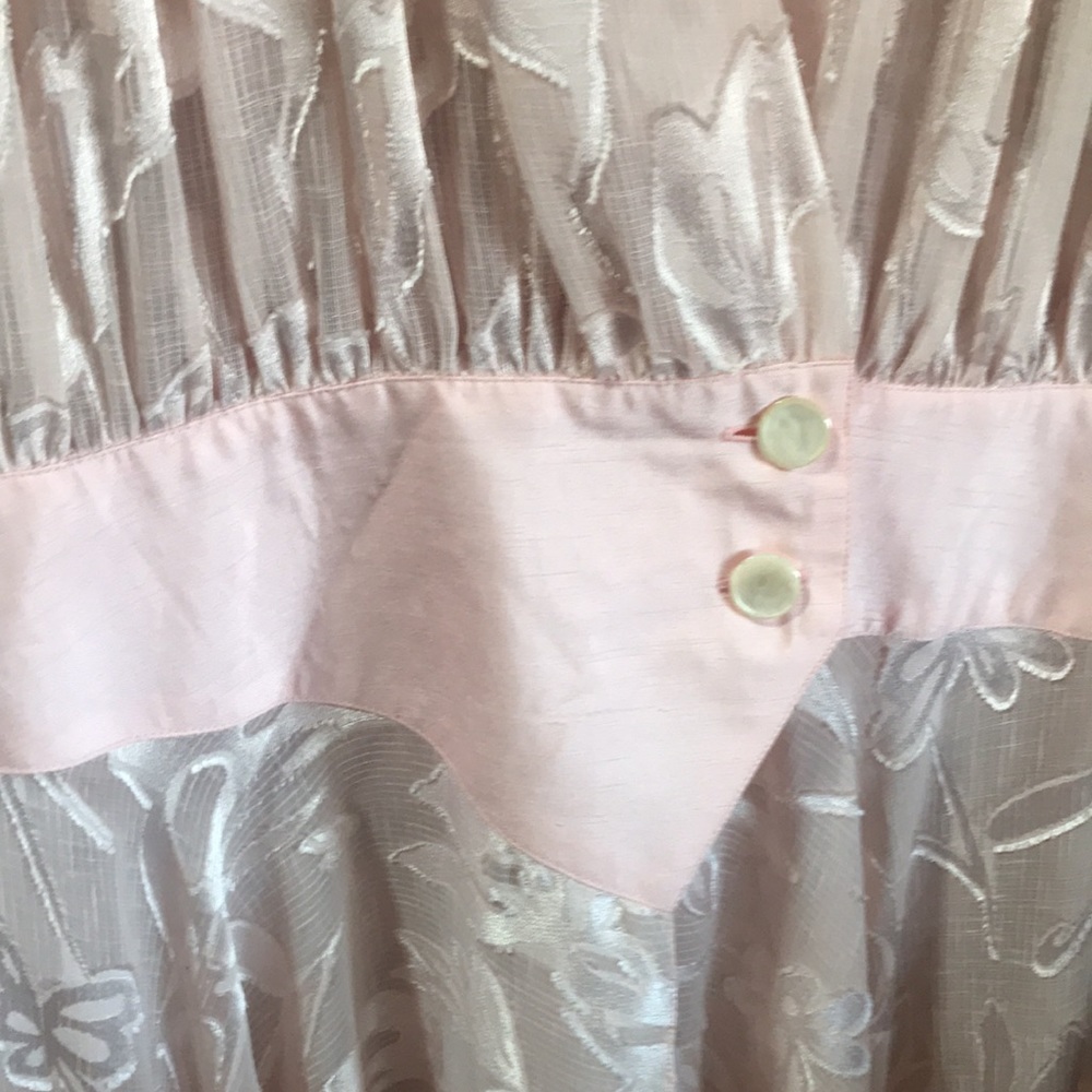 Vintage nightgown - Picture 3 of 9